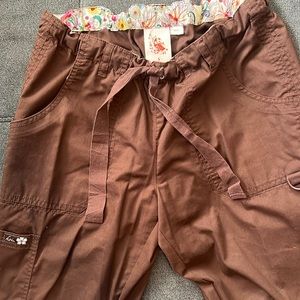 Koi Scrubs Lindsey style women’s small, tall